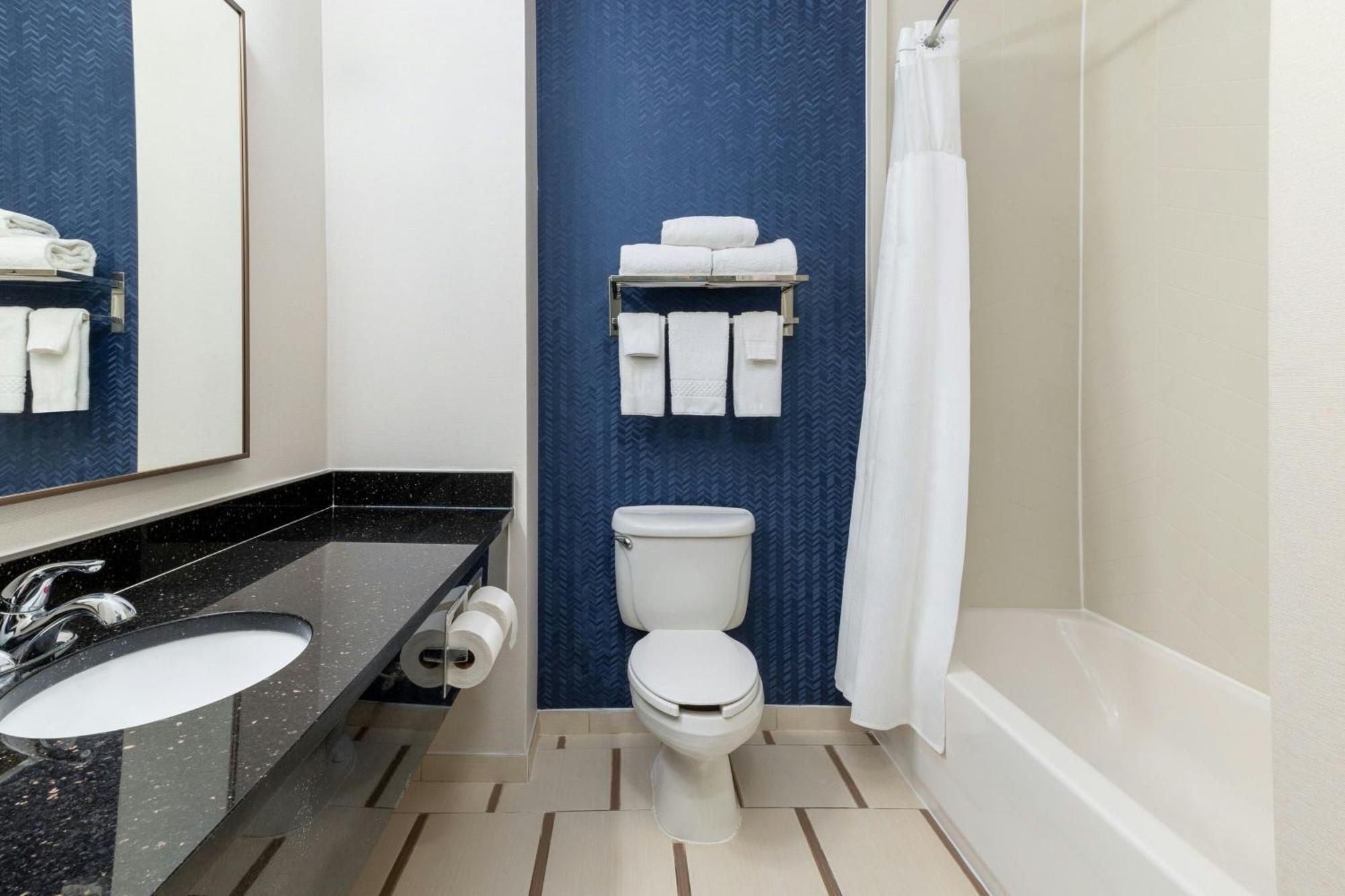 Fairfield Inn And Suites By Marriott Cincinnati Eastgate Экстерьер фото